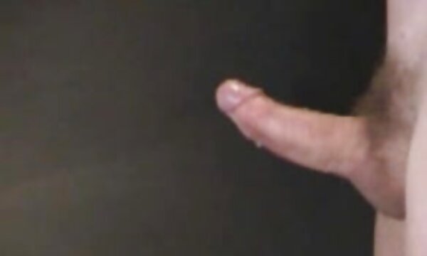 با دوستداران دخترش لعنتی فیلم سکس پستان کرد