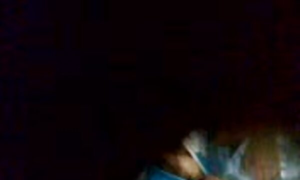 به آرامی شروع به تصاویر ممه سکسی انجام زبان کنید