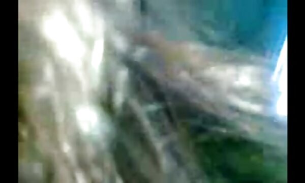 تماس جنسی عاطفی بازیکن هانا هیل با یک مالشسکسی ستایشگر نجیب