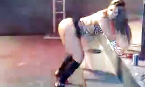 علاقه مندان عکس سکسی سینه خوردن به سکس