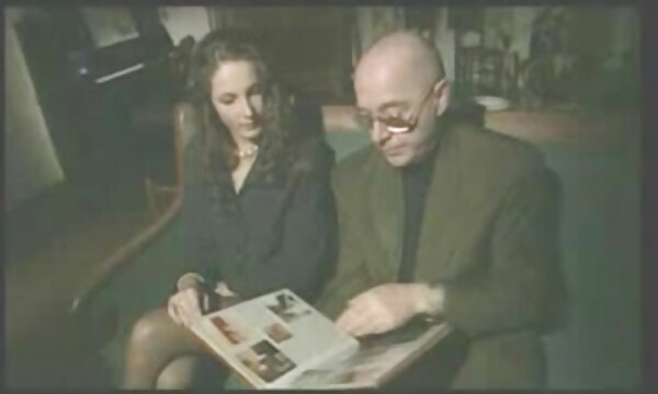 دانه ای روی صورتش گرفت عکس سکسی متحرک سینه