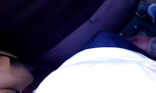 جولیا عکس نوک سینه سکسی در جوراب شلواری