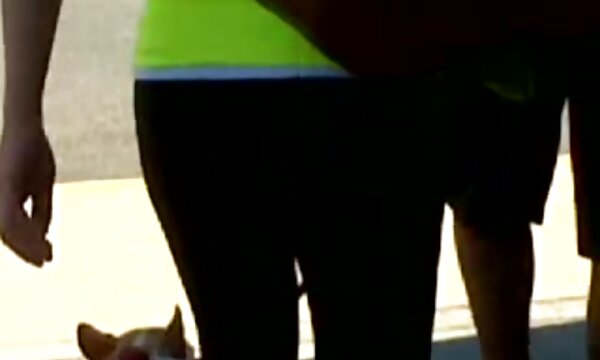 خواهر با عضو عکس پستان سکسی دائم خود به برادر کمک کرد