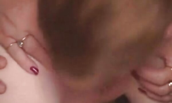 شناگران حرفه عکس سکسی خوردن پستان ای یک مهمانی استخر دارند