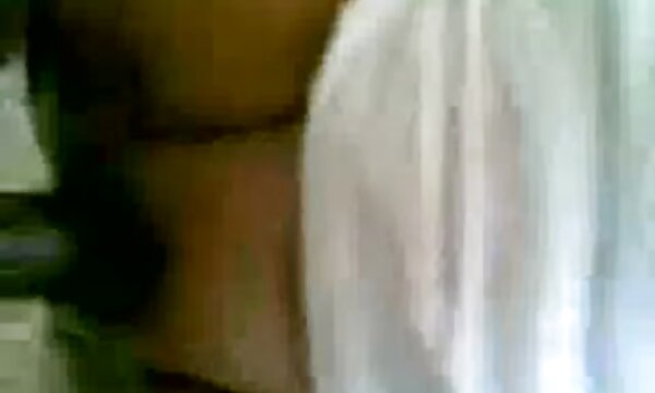 یک گره جسمی برای آجیل در مهبل فراهم کنید عکس نوک سینه سکسی