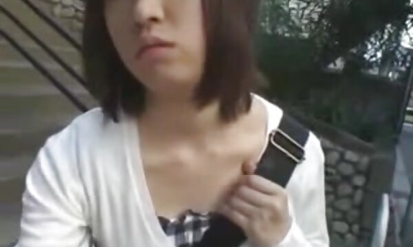 سوراخهای خر کاملاً مناسب مالشسکسی برای مشتهای ویوینانا بود