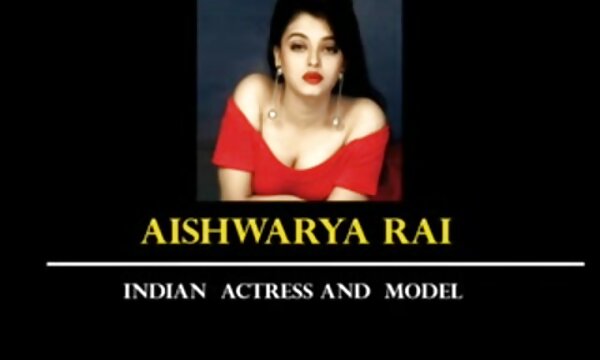 در یک مدرسه ورزشی ، مربی عکس پستان الکسیس پرنده تینا را می کوبد