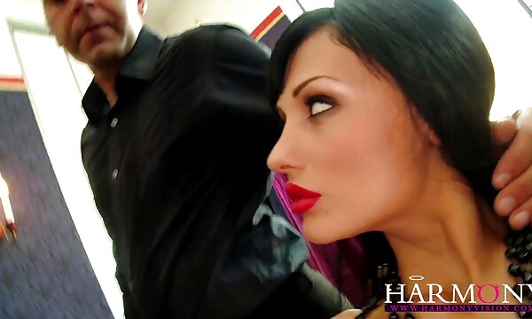 رابطه جنسی در عکسهای سینه سکسی اتاق دندانپزشکی مخفی