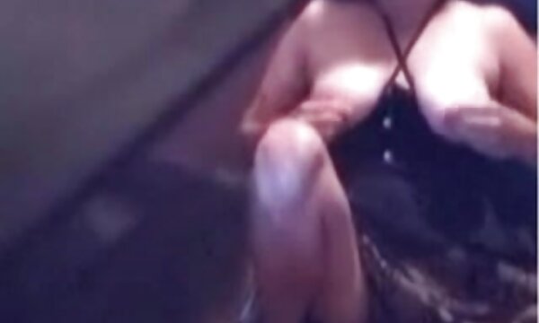 کلوپ او در عکسهای سکسی از سینه سینه گرم منتخب قرار گرفت