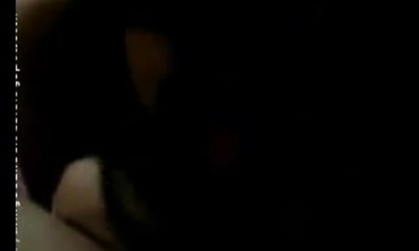 نیکی تورن با کوسپستان مشت زدن سوراخ می کند