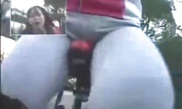 تف دخترایسکس نازک آسیایی