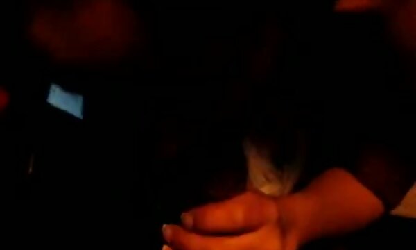 مونیک الكساندر از این ورزشكار دعوت كرد تا ویزیت كند و با او رابطه جنسی برقرار دخترایسکس كند