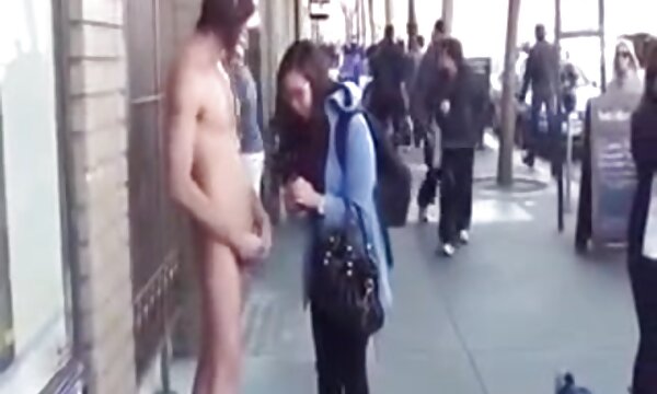 خیلی گرم است عکس کیر لای پستان