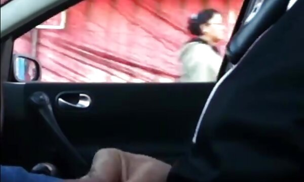 رابطه جنسی عکس سکسی سینه خوردن با دخترش