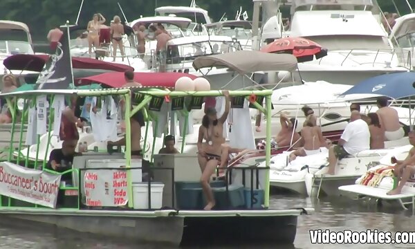 او نتوانست سخت پوستان شود عکس سکسی سینه درشت