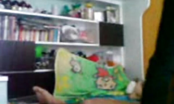 رابطه جنسی در اتاق مطالعه عکس ممه خفن