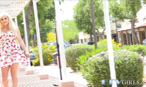 مهمانی مهمانی تصاویر سکسی سینه لیسانس بود