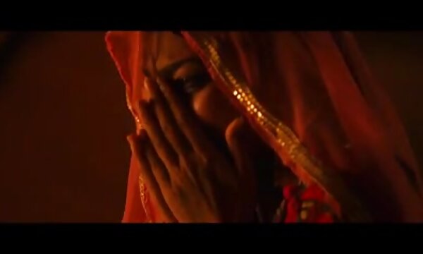 شلخته به راحتی در دسترس است عکس های سینه های سکسی