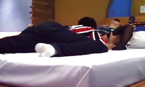 شادی جنسی روی عکس سکسی سینه و کس مبل