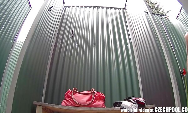 زبان مضاعف عکس سکسی کیر لای سینه دختران جذاب است