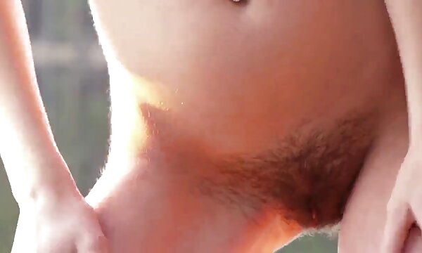 با ریتمی عصبانی لگد می زند عکس نوک سینه سکسی