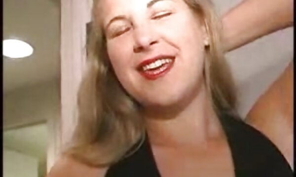 ماساژ وابسته به عشق شهوانی را نمی توان امتناع کرد تصاویر سکسی ممه