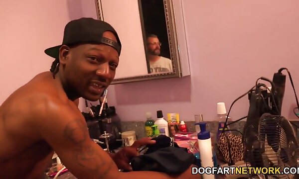 یک عکس پستانهای سکسی دوست سفید پوست بازدید کنید