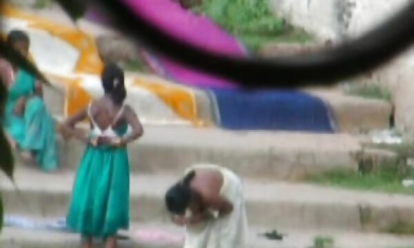 در جوراب مشکی عکس سینه دختران سکسی