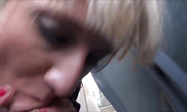 دوست دختر اغواگر عکس کیر لای پستان