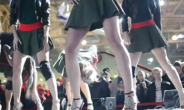 جهل برای کمک به برادرش روی آورد عکس سینه سکسی زن