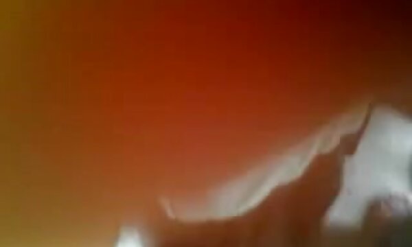 ایمو emo یک فیلم سکس پستان خروس بزرگ را می خورد