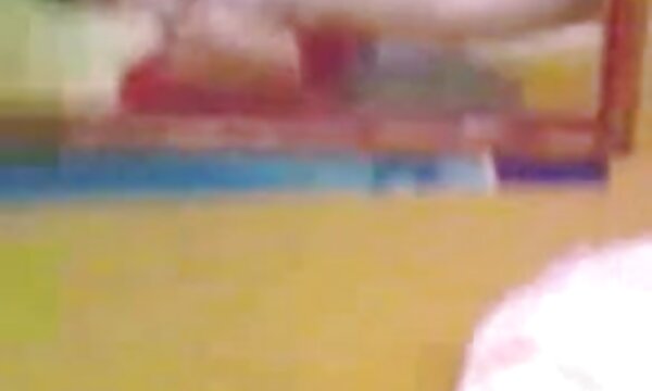 ماهواره ها در وسط بیابان دختران عکس ممه های سکسی دارای پوست تیره را مورد تجاوز قرار دادند