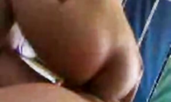 آسیایی تصمیم گرفت امتحان عکسهای سکسی از سینه را زودهنگام گذراند