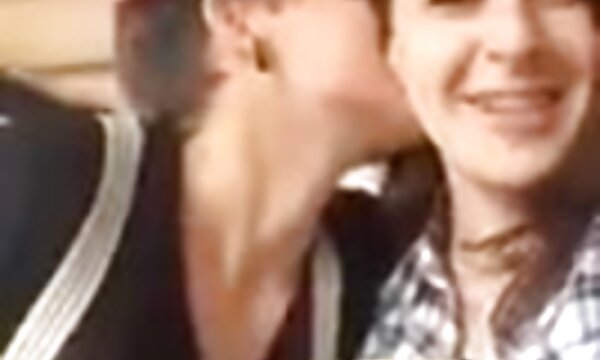 شوهر همسر عکس سکسی سینه و کس جوان و نعناع دهان را لگد می زند