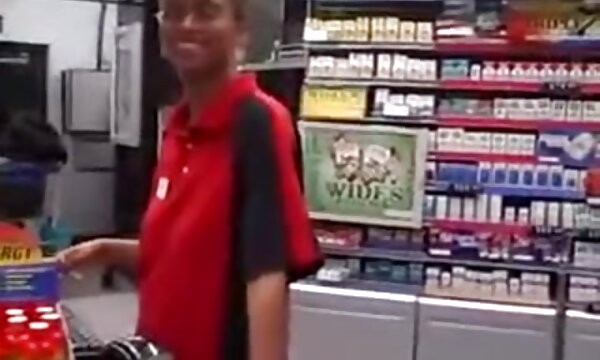 وزوز تقلیدی در مورد عکس های سکسی پستان بتمن و یک زن گربه