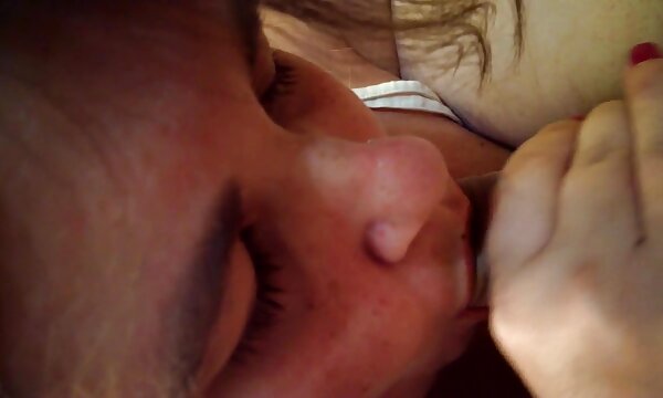 کریستی و چهار عکس های سکسی از سینه ورزشکار