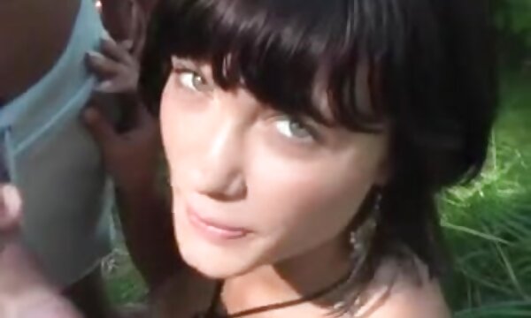 صحنه های تختخواب عکس سکسی کس و سینه با مویی تیره