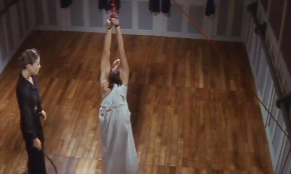 دختر را در عکس سینه ی سکسی آشپزخانه پاره کرد