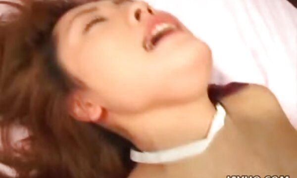 لیندا با عکس سکسي سينه سینه های کوچک