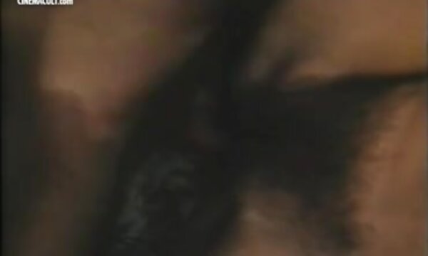 رابطه سکس ممه متحرک جنسی با یک پیرمرد