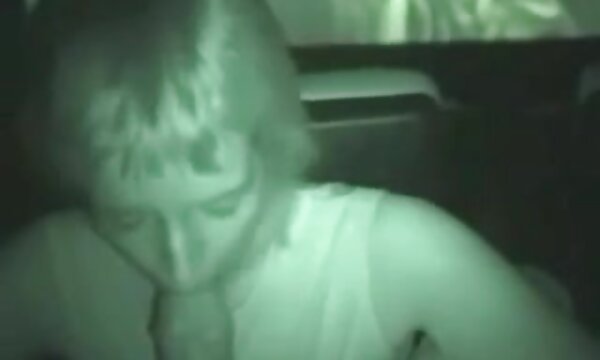 یک زن عکس سکس لای سینه بالغ و دوست پسرش