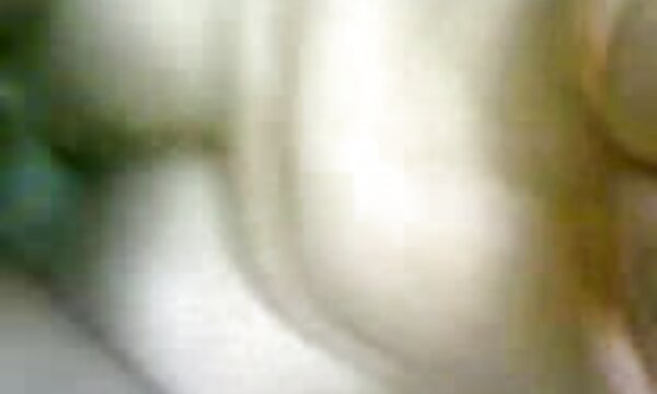 مردی همسر خود را به دلیل راه رفتن در پیراهن عکس کیر لای پستان زرد به شدت مجازات كرد