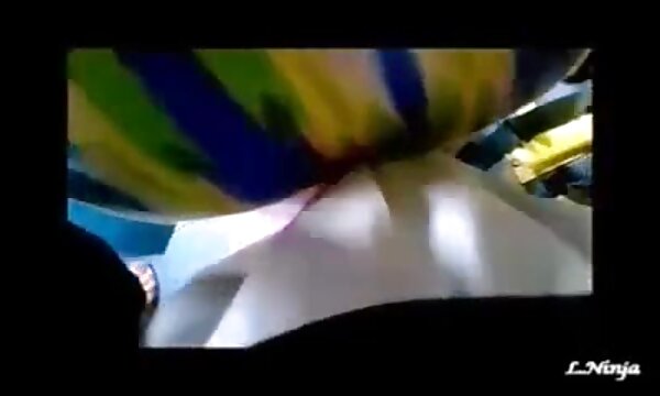 برقراری رابطه جنسی عکس سینه زن سکسی با رختخواب های شلوغ به راحتی به نینا قابل دسترسی است