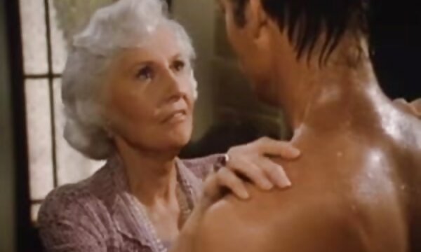 رشد فرفری روی پوبی ها ﻿عکس سکسی سینه