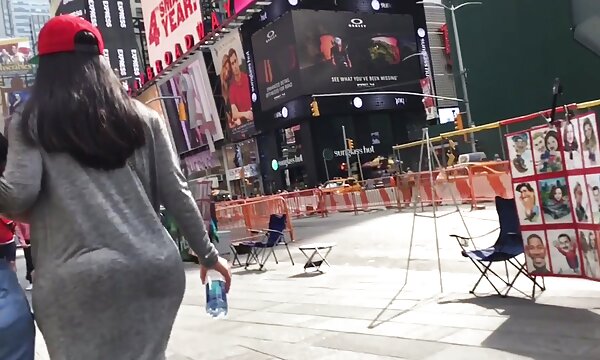 دختر همسایه fucks عکس های سینه سکسی می کند