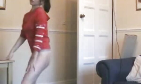 شما در خانه میهمانی عکس سینهای سکسی دارید