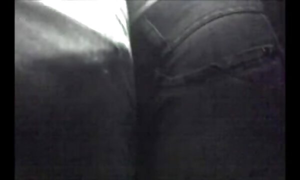 او به یک تصاویر سکسی ممه مرد بالغ داد