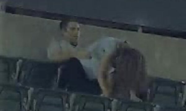 بازیگری در تصاویرسکسی سینه فیلم پورنو